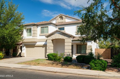 4082 Westchester Dr, Chandler, AZ 85249-7303