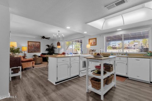 4636 Michelle Dr, Glendale AZ  85308-1519 exterior