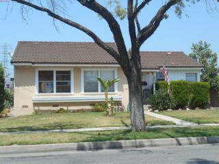 6506 Dashwood St, Lakewood, CA 90713-2103