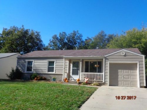 1015 Georgie Ave, Derby, KS 67037-1828