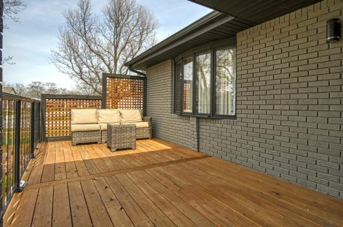 10083 Northcote Ct, Dyer IN  46373-9503 exterior