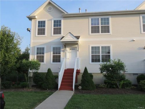 1 Lexington Way, Middletown, NY 10940-1607