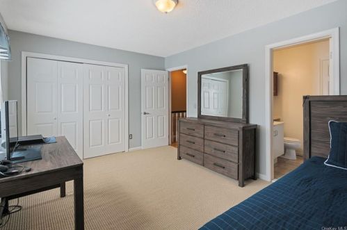 111 Jonathan Dr, Mahopac NY  10541-2209 exterior