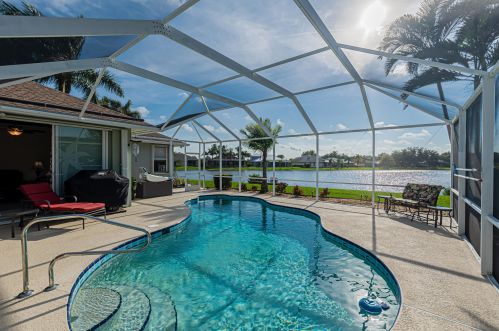 213 Whitewood Dr, Fort Pierce, FL 34953-8200