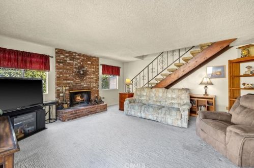 15328 Cranbrook Ave, Lawndale CA  90260-2425 exterior