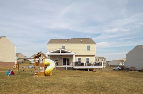 169 Naughton Cir, Evans City, PA 16033-7742