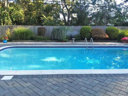 22 Ellen Pl, San Remo NY  11754-3606 exterior