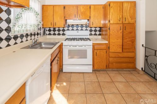 36 Frederick Pl, Old Bridge NJ 08857-2535 exterior