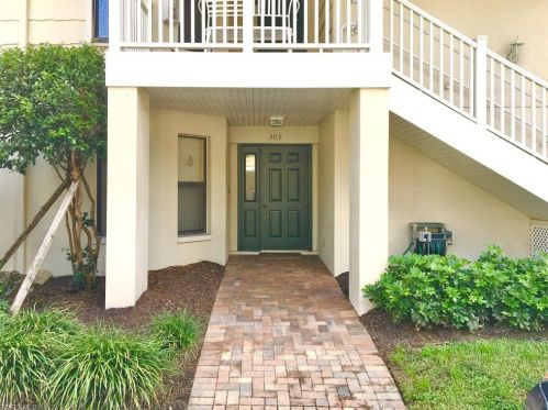 505 Courtside Dr, Naples, FL 34105-7172