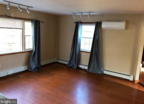 1498 Sweetbriar Ln, Lansdale PA  19446-3240 exterior