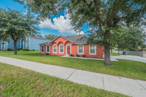 2730 Bickley Dr, Apopka, FL 32712-4805