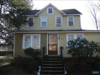 213 Palisade Ave, Emerson NJ  07630-2159 exterior