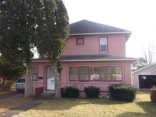 26 Hudson St, Bath, NY 14810-1246