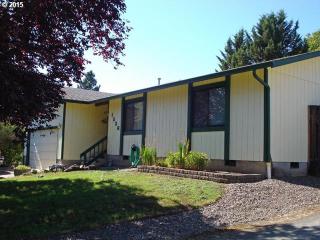 1536 Beaumont Ave, Roseburg, OR 97471-1866