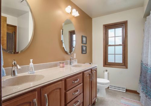 938 Greenwood Ave, Crown Point IN  46307-4504 exterior