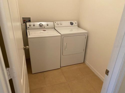 6411 Windsor Lake Cir, Sanford FL  32773-5743 exterior