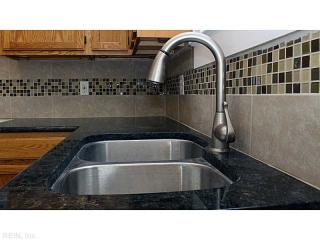 2102 Parker Ave, Portsmouth VA  23704-5541 exterior