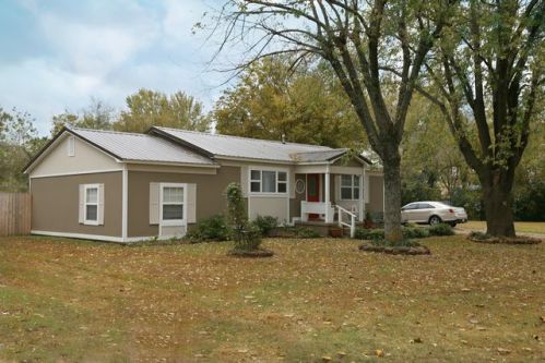 307 2nd Ave, Warner, OK