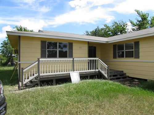 119 Ustynik Rd, Dinsmore, TX 77488-9757