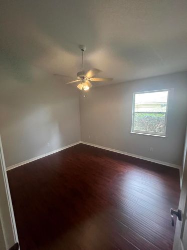 1306 Cottonwood Cv, Fort Pierce FL  34986-2002 exterior