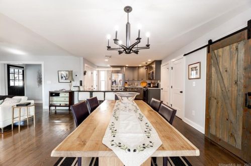 53 Grant St, Milford CT 06460-5310 exterior