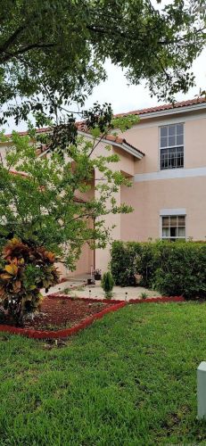 11360 20 St, Hollywood FL 33029-5237 exterior