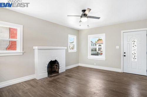 1490 76th Ave, Oakland CA  94621-2709 exterior