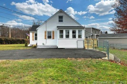 242 Meadowside Rd, Milford CT  06460-4528 exterior