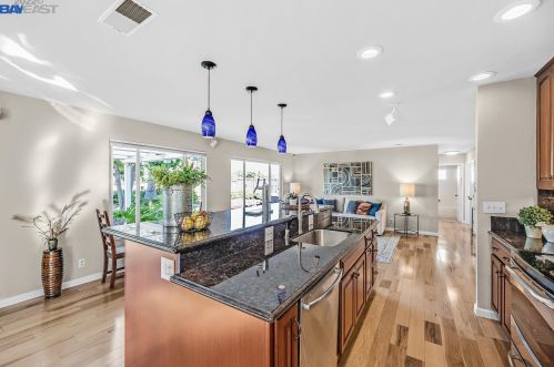 1419 Aster Ln, Livermore CA  94551-1417 exterior