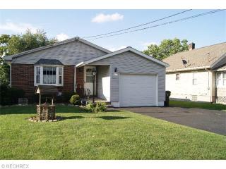 373 Hopocan Ave, Barb, OH 44203-3039