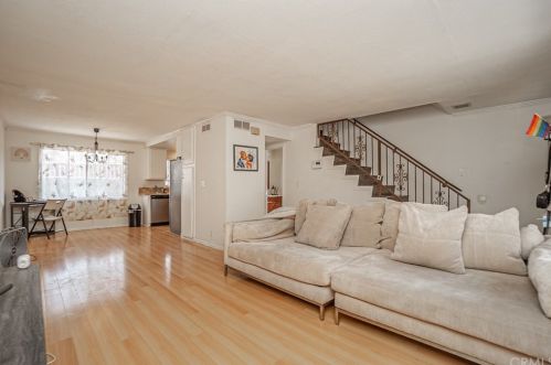 2296 Gaviota Ave, Long Beach, CA 90755-3659