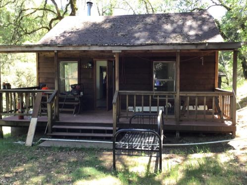 15290 Honey Hollow Rd, Grass Valley, CA 95945-9683