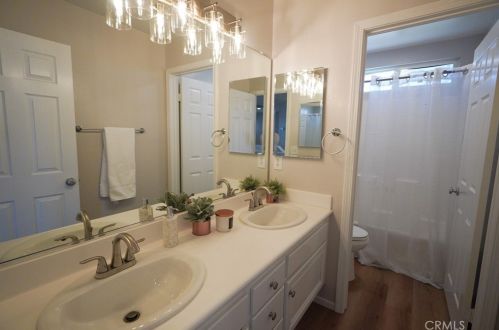 42333 Ridge View Dr, Lancaster CA 93536-7382 exterior