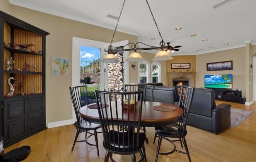 30419 Canyon Estates Rd, Vista CA  92084-1043 exterior