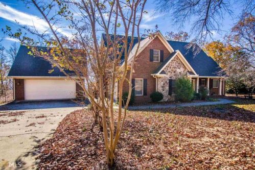525 County Road 844, Mentone AL  35984-6141 exterior