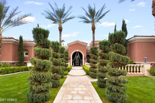 3937 Norcroft Cir, Mesa, AZ 85215-1084