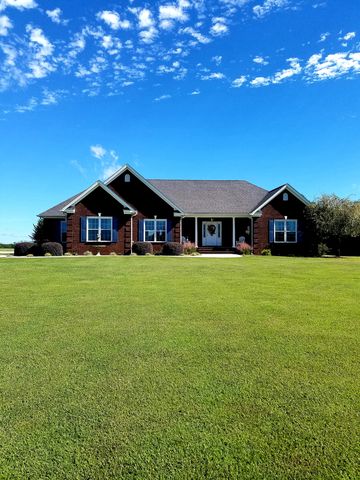 311 Wylou Dr, Charleston, TN 37310-5179