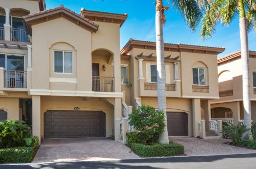 3033 Waterside Cir, Boynton Beach, FL 33435-6401