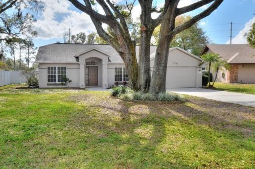 5743 Manchester Dr, Lakeland, FL 33810-6242