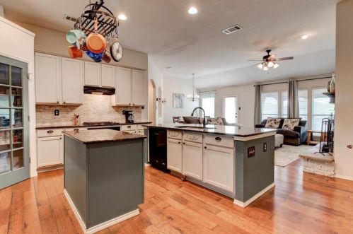 9020 Wheatfield Trl, Fort Worth TX  76179-8154 exterior