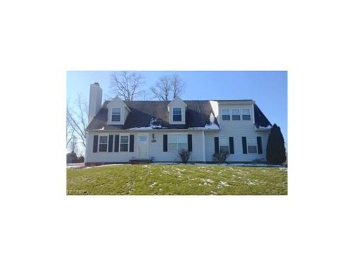 1654 Idlewood Dr, Twinsburg, OH 44087-1238