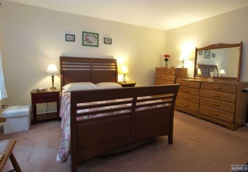 9 Hamburg Tpke, Kinnelon NJ 07405-1539 exterior