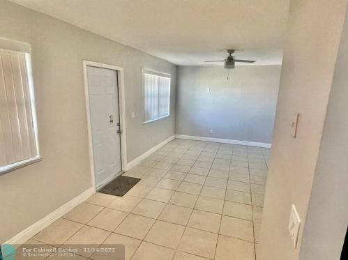 37 6th Ave, Dania Beach FL  33004-3262 exterior