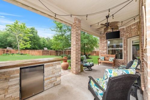 8323 Floating Heart Ct, Conroe TX  77385-1128 exterior