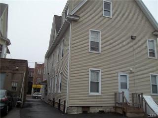 2855 Fairfield Ave, Bridgeport CT  06605-3211 exterior