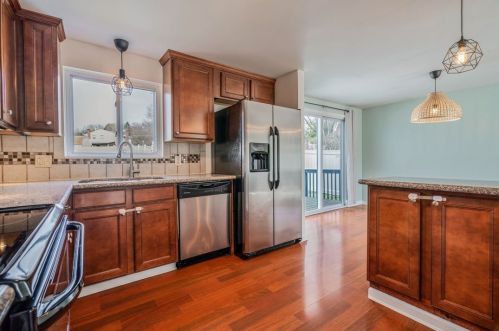 2422 Rolling Farms Rd, Glenshaw PA  15116-2564 exterior