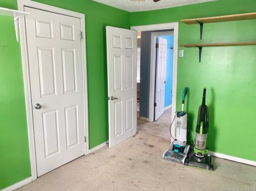 107 Brown Ave, Norwich CT  06351-1927 exterior