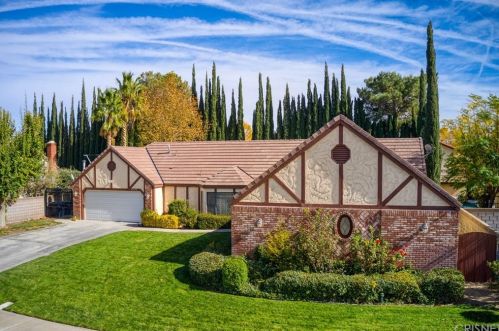 43530 37th St, Lancaster, CA 93536-5417