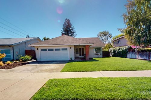 246 Cresta Vista Way, San Jose CA  95119-1509 exterior