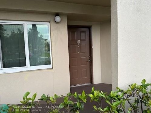 800 142nd Ave, Hollywood, FL 33027-3582